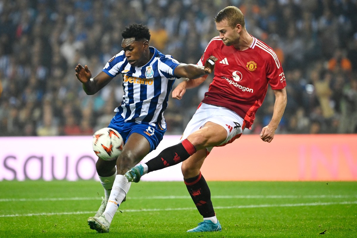 أبرز الصفقات المخيبة للآمال في الدوري الإنكليزي