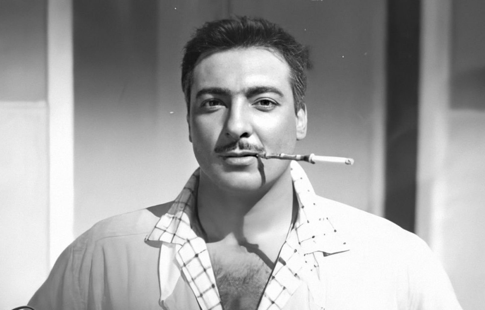 الممثل الراحل رشدي أباظة. (أرشيفية)