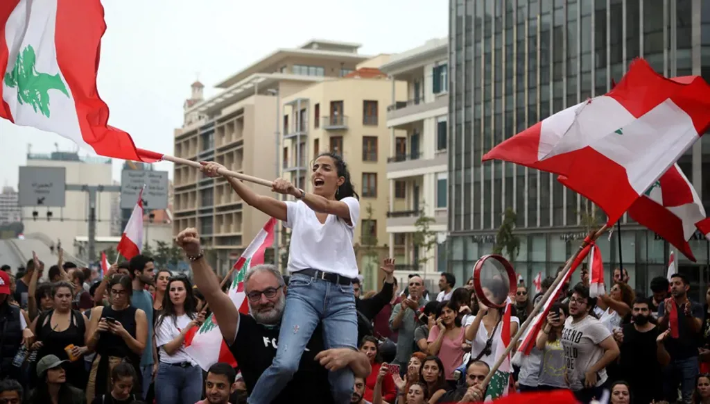 يوم انتفض الشعب… واخترقت المنظومة ودفن المتسلقون الأحلام!