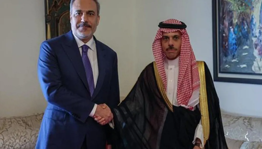 وزيرا الخارجية السعودي والتركي يبحثان مستجدات الأوضاع في سوريا وغزة