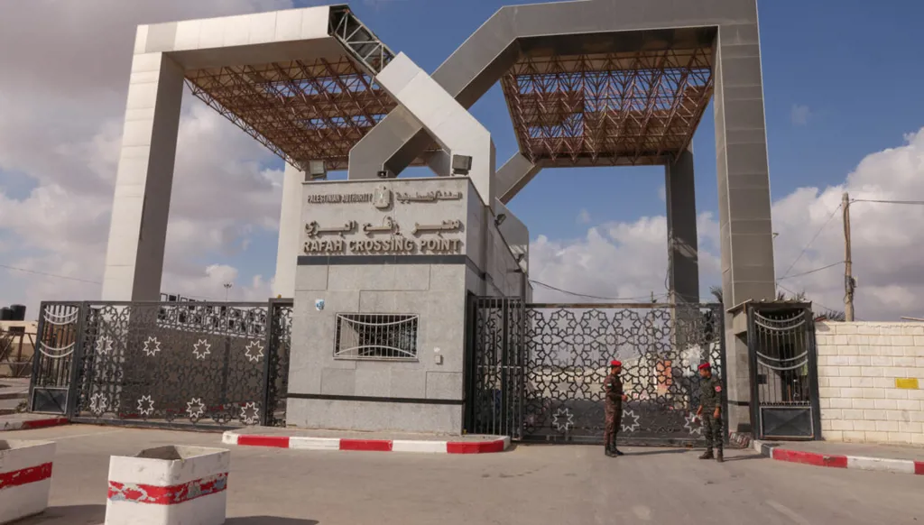 إسرائيل تُعلن إغلاق معبر رفح إثر الهجوم على إيران