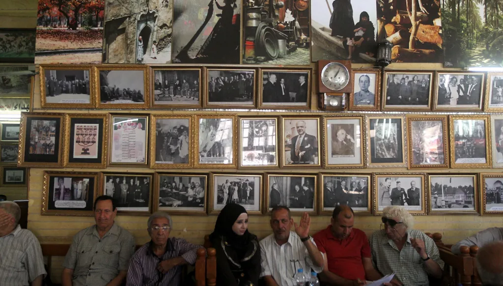 بغداد الأزل بين الجد والهزل