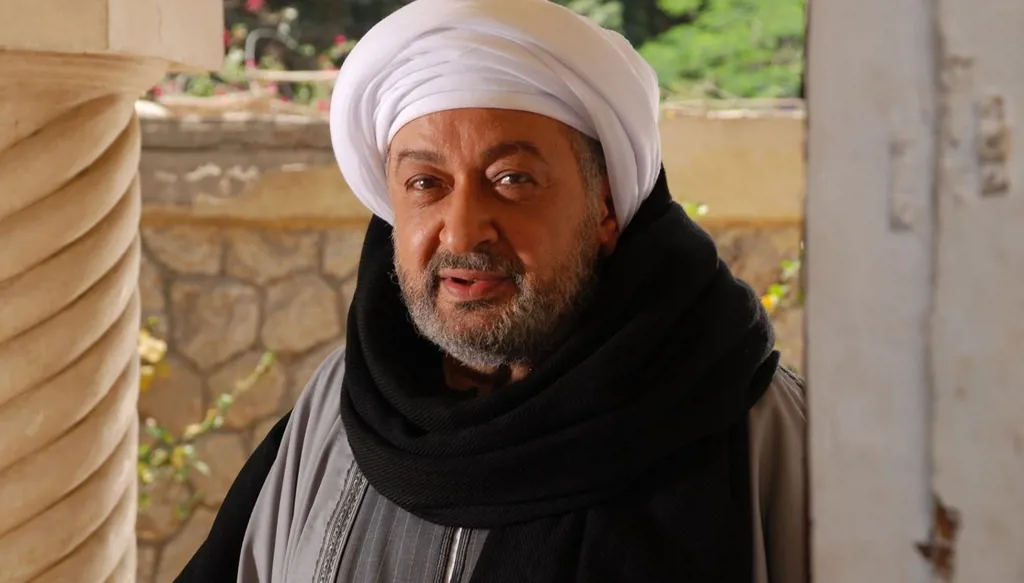 نور الشريف… فنان حمل قضايا الناس إلى السينما