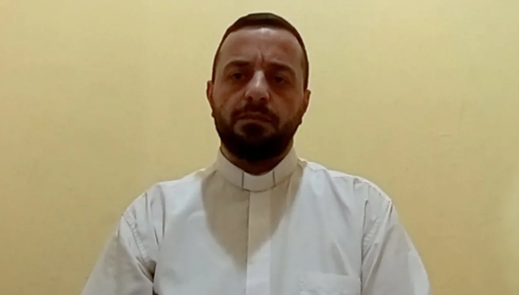 كاهن القليعة الأب أنطونيوس عيد فرح لـ"النهار": هويتنا لبنانية ونريد العيش بكنف الشرعية بسلام