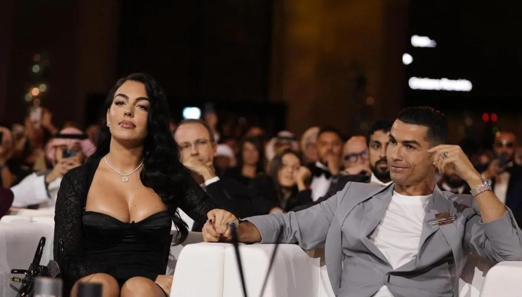 منزل جديد بمواصفات فاخرة لرونالدو على ساحل المحيط الأطلسي