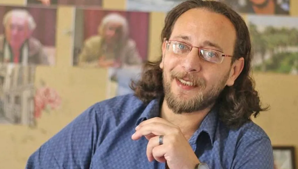 القاص السوري مصطفى تاج الدين الموسى: "الآن جاء دور الذين لم يغادروا سوريا... اكتبوا قصصكم يا أصدقاء"