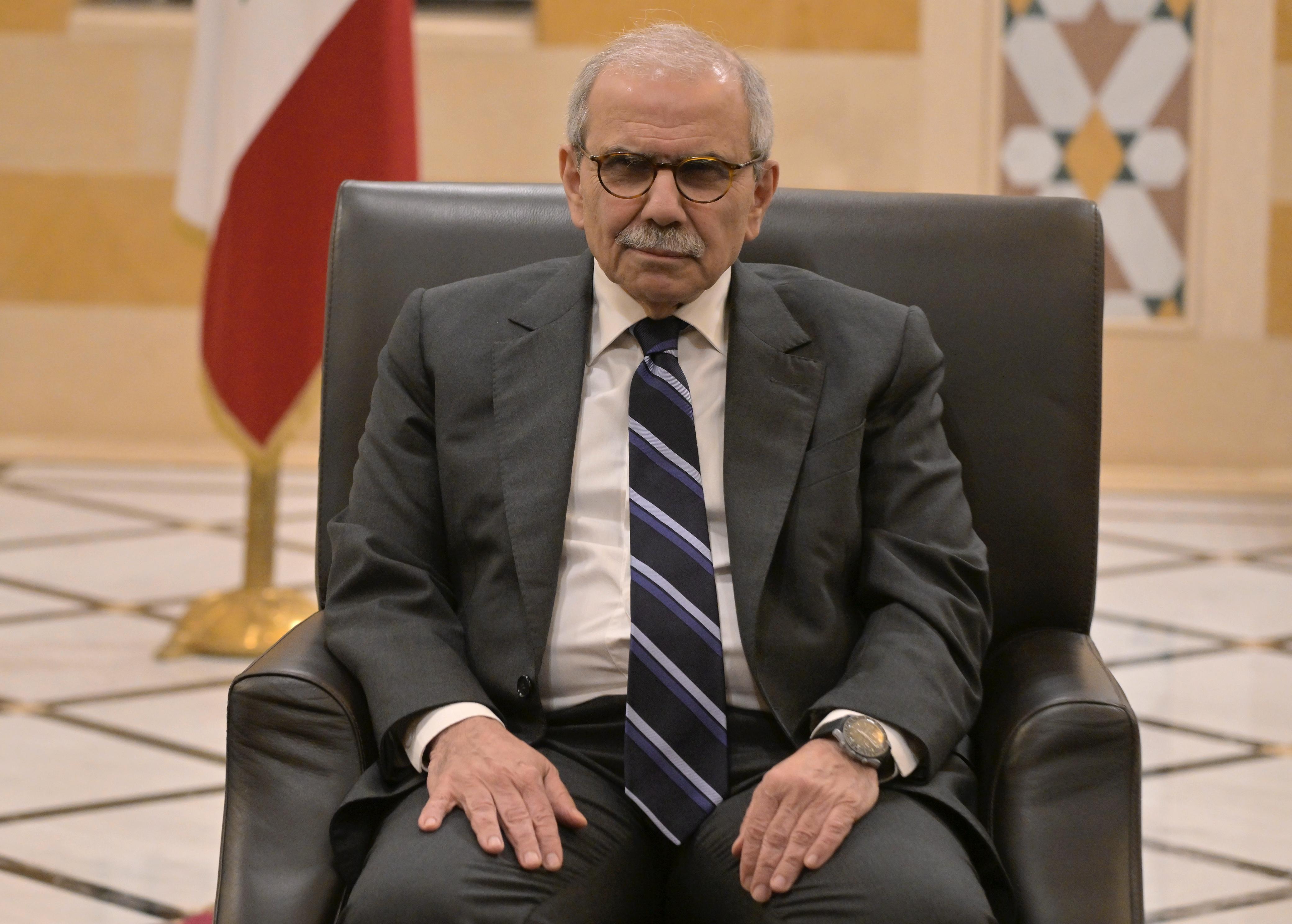 نواف سلام (نبيل اسماعيل).