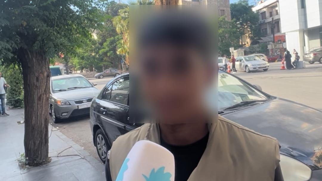 طفل يبيع الورود في دمشق (مروة البرغش، النهار)