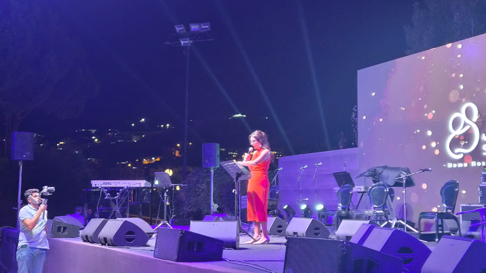 رئيسة جمعية سند لبنى عز الدين تلقي كلمتها (النهار).