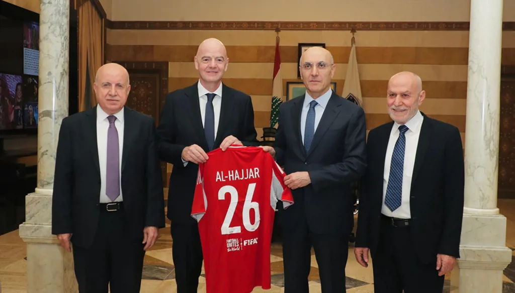 رئيس الاتحاد الدولي لكرة القدم "فيفا" جياني إنفانتينو ينال رسمياً الجنسية اللبنانية