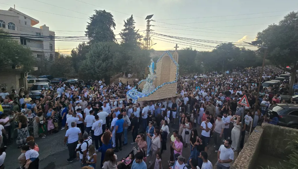 عيد انتقال السيدة العذراء في دير الأحمر (لينا اسماعيل).