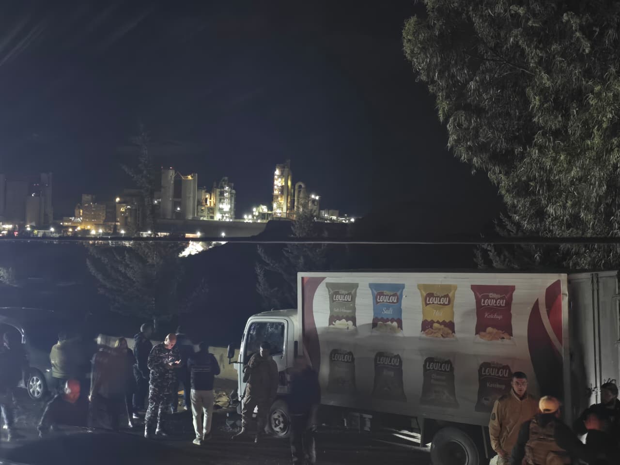 الشاحنة المستهدفة في سبلين (أحمد منتش)