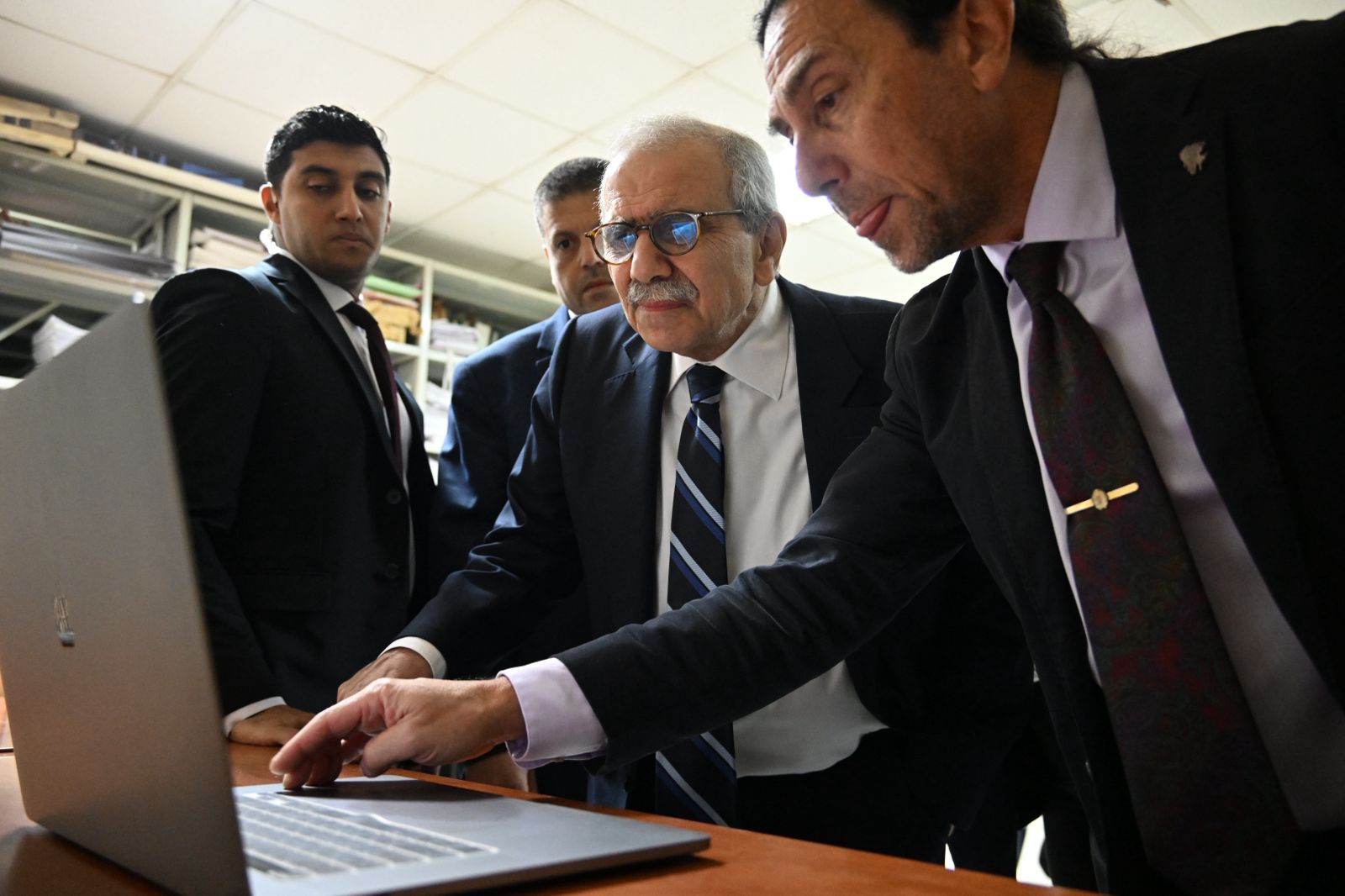 05e232b462584d2593ba1d18e15050d9_111458.