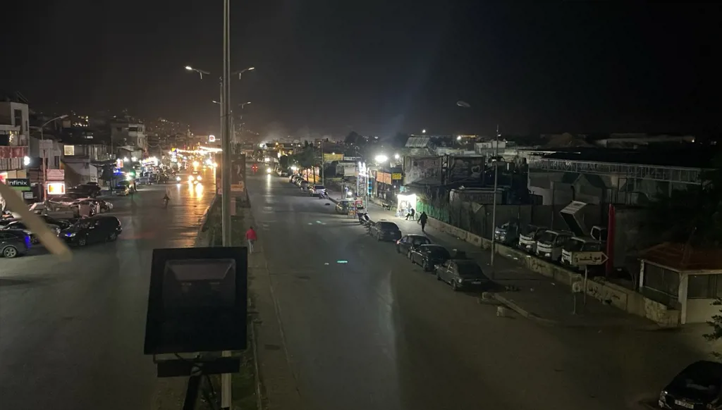 إقفال طريق المطار يتكرّر: احتجاج على منع طائرة أو رفض للتشفّي؟