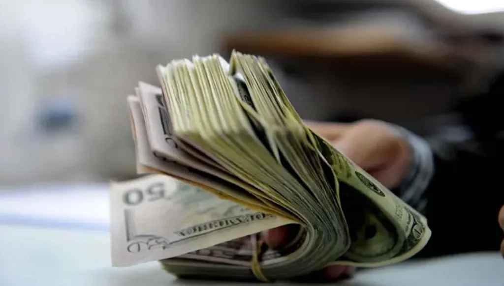 فرنسا تُحقق في تهريب غير مشروع لأموال من لبنان