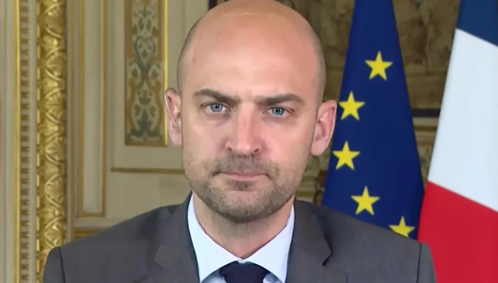 Jean-Noël Barrot condamne les frappes israéliennes au Liban