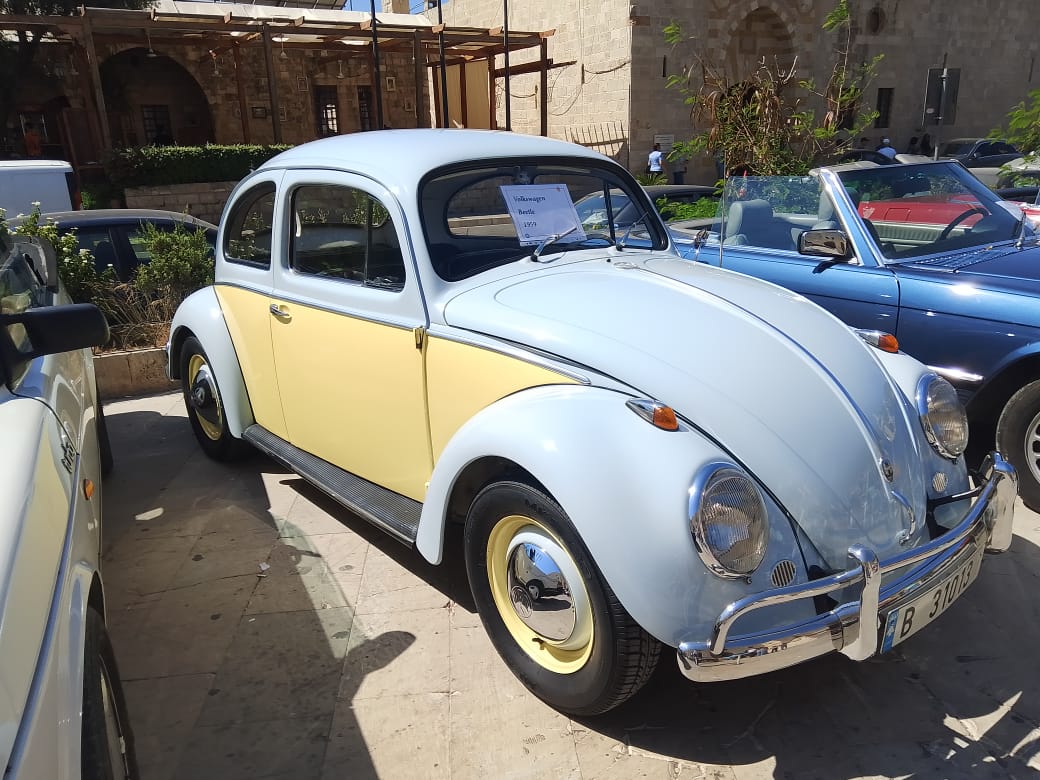 معرض السيارات الكلاسيكية  (النهار)