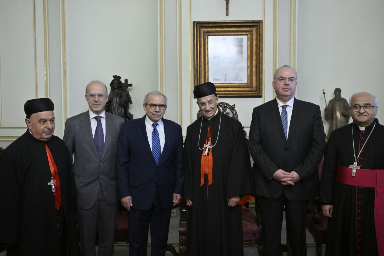 الراعي يستقبل سلام (تصوير نبيل اسماعيل).