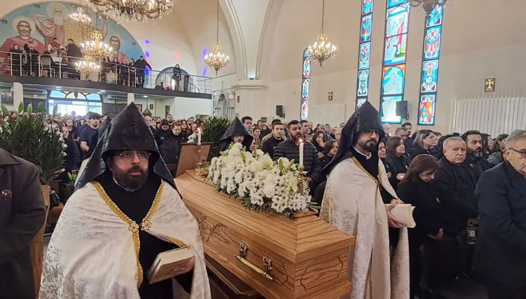 مناخ محتدم يسخّن الاعتراضات على التأليف... موفدا ترامب إلى بيروت يستعجلان ولادة الحكومة