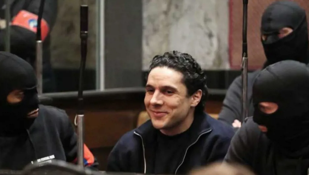 السجن مدى الحياة للجهادي الفرنسي مهدي نموش الذي احتجز صحافيين في سوريا