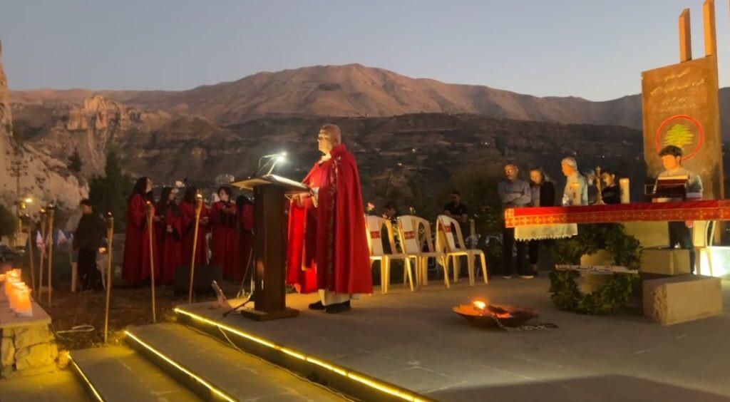 صورة من القداس (طوني فرنجية).