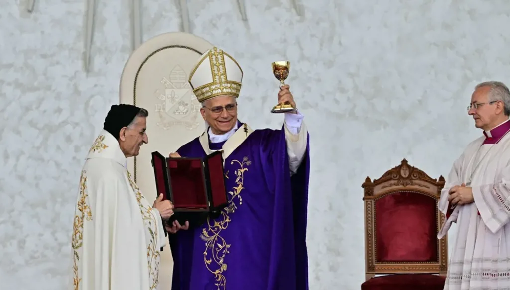 لا برودة بين البابا والبطريرك الراعي