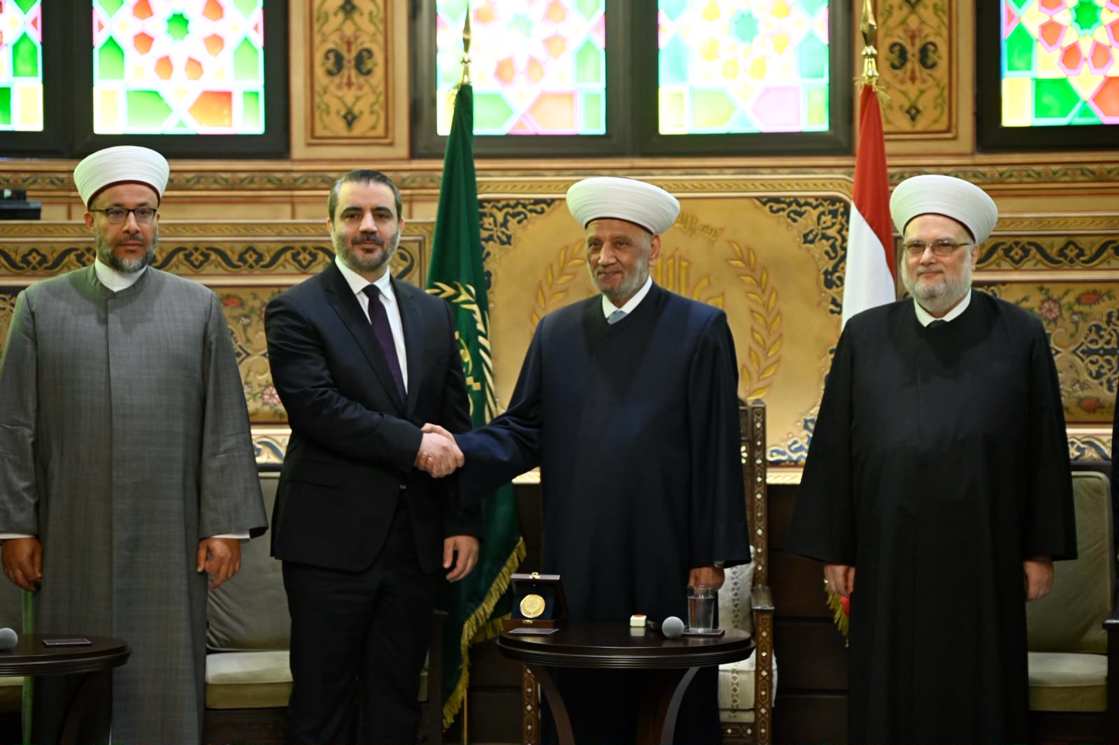 وزير الخارجية السوري يلتقي مفتي الجمهورية اللبنانية (حسام شبارو).