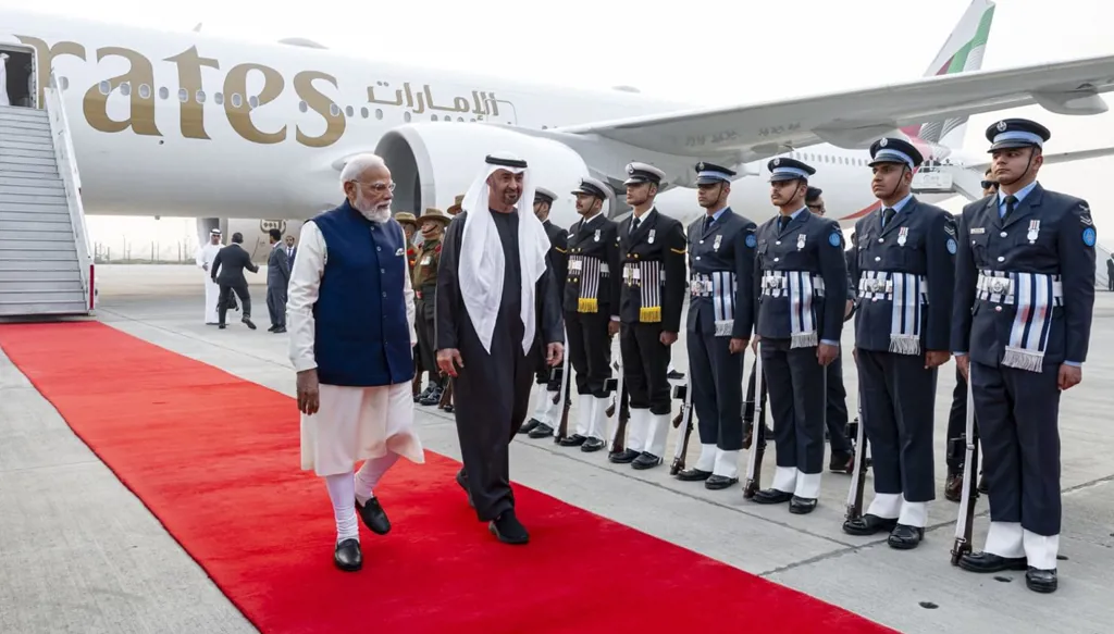 تبادل تجاري بين الإمارات والهند بنحو 200 مليار دولار... كيف يتحقّق ذلك؟