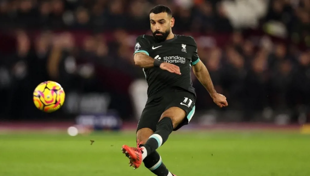 أبرزهم رونالدو وصلاح... نجوم يحق لهم التفاوض مع أندية أخرى من الآن