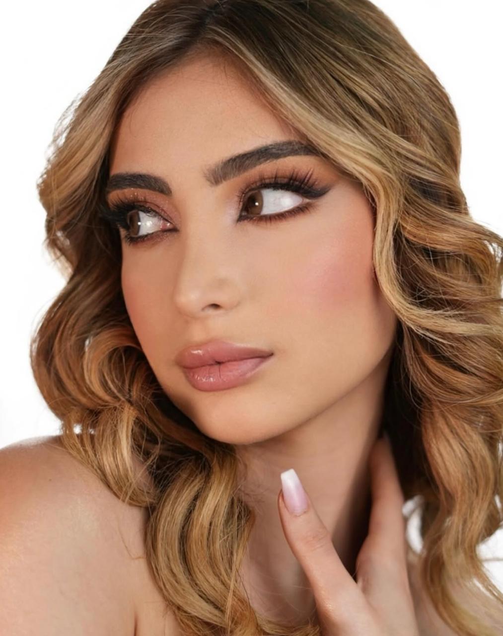 مكياج صيفي بلا عيوب (النهار)