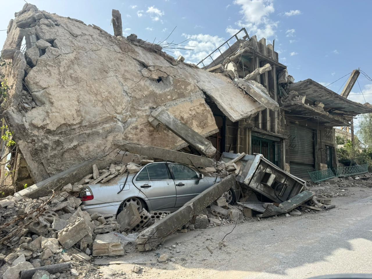 دمار في النبطية (سمير صباغ).