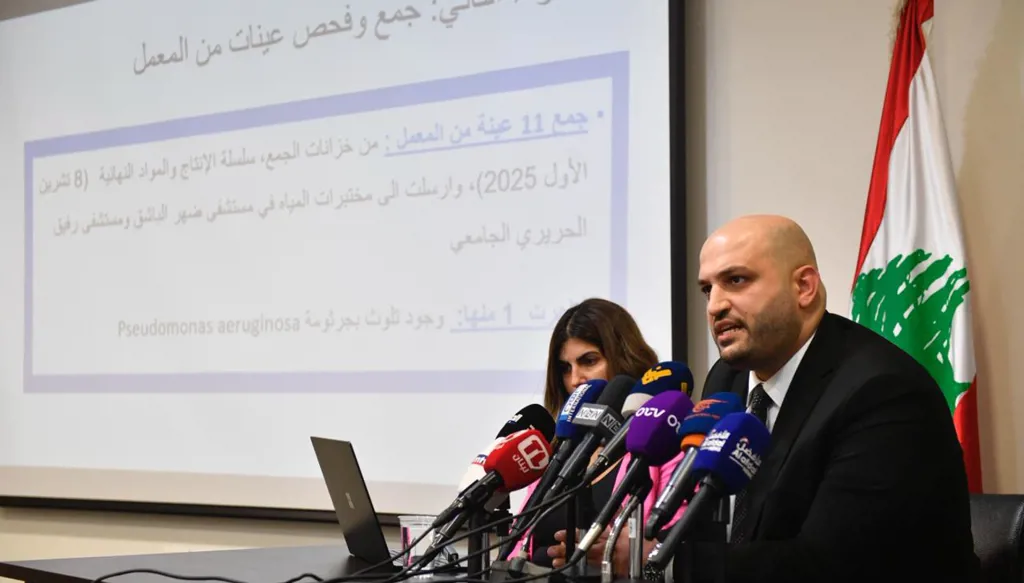 وزير الصحة ركان ناصر الدين (حسام شبارو).