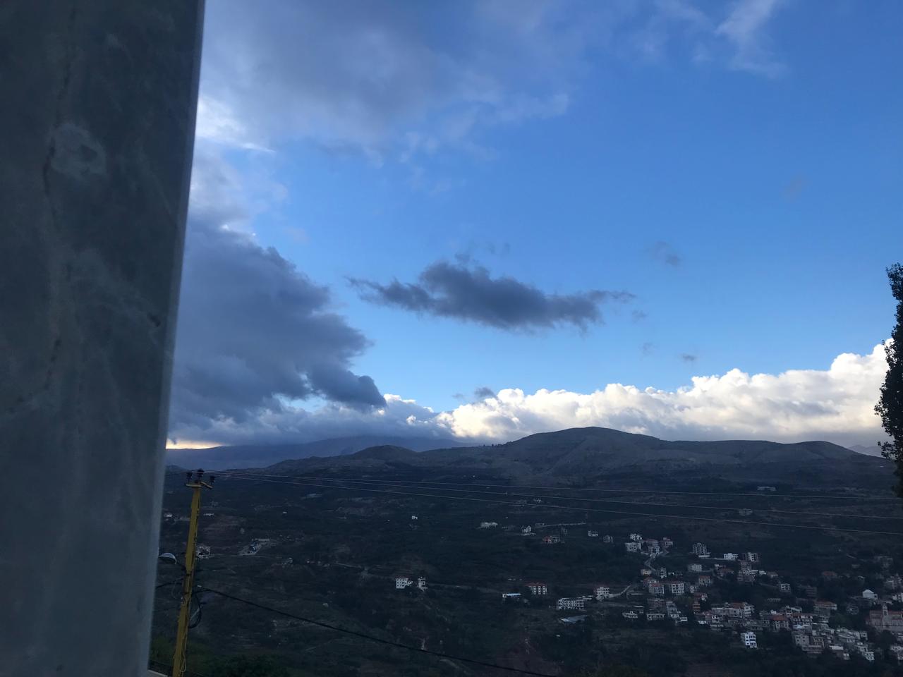 غيوم داكنة تقترب من شمال لبنان (طوني فرنجية)