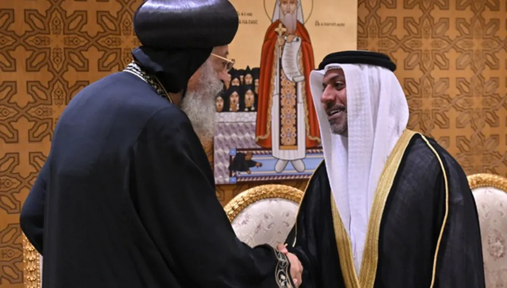 سفير الإمارات لدى مصر يلتقي البابا تواضروس الثاني