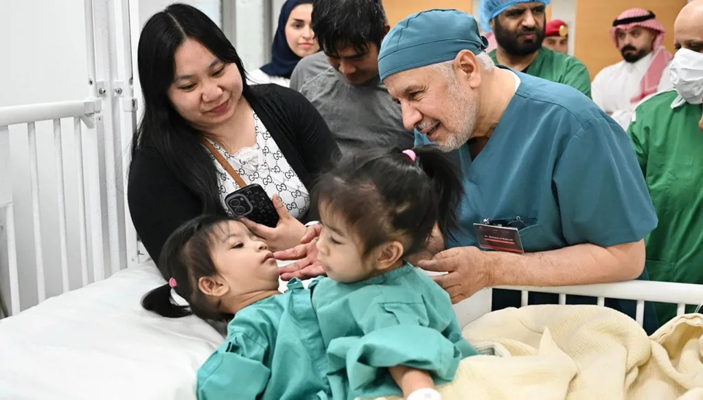 ثلاثة عقود من الإنجازات الطبّية السعوديّة
