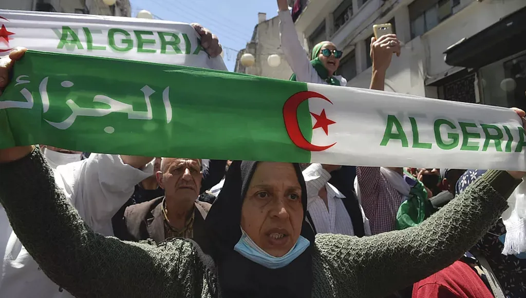 Le Front de Libération Nationale d’Algérie remanie sa direction face aux appels de renouvellement