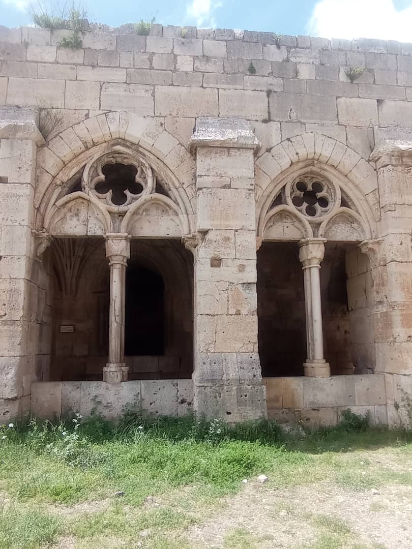قلعة الحصن (لينا اسماعيل).
