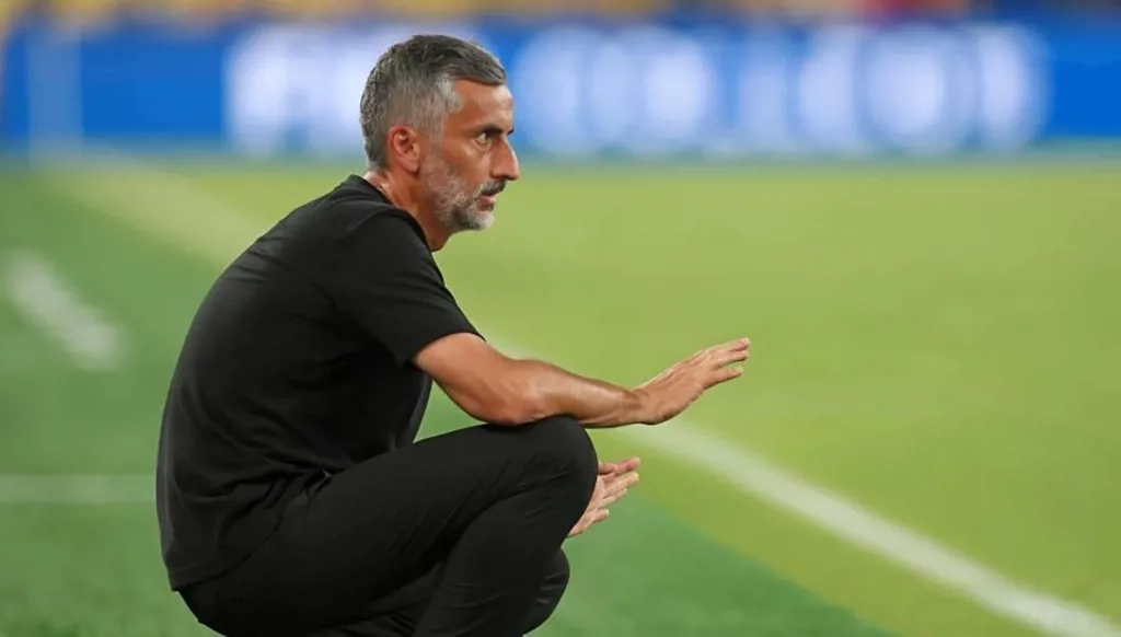 الأهلي المصري يعلن انتهاء رحلة مدربه ريبيرو مبكراً