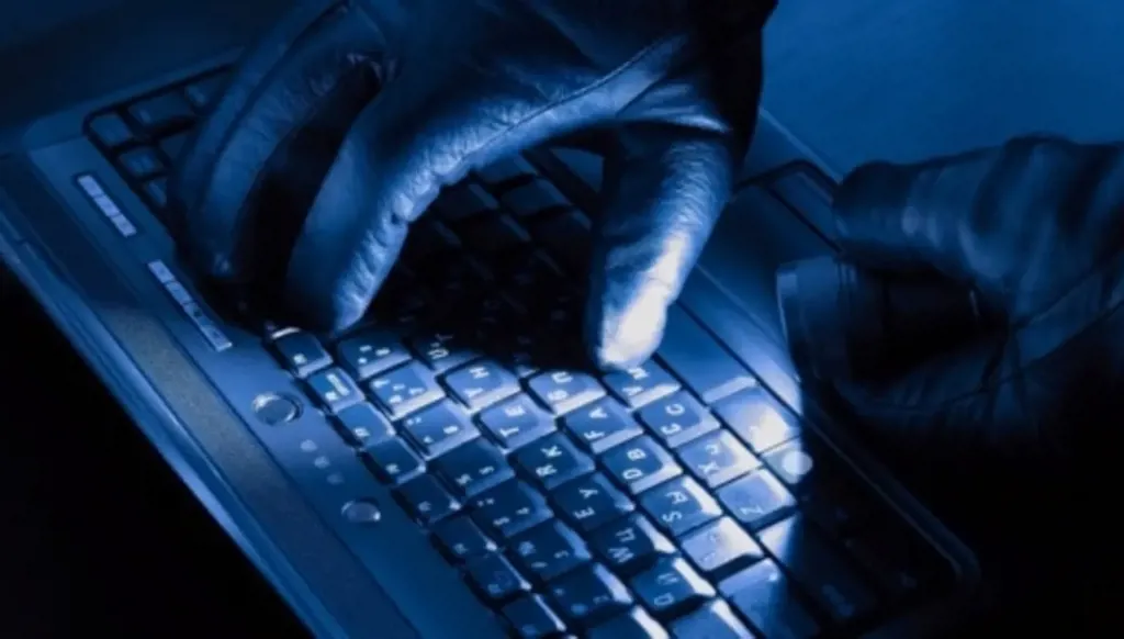 مشروع قانون يجرّم الاستغلال والتحرش الإلكتروني ... متى يقر؟