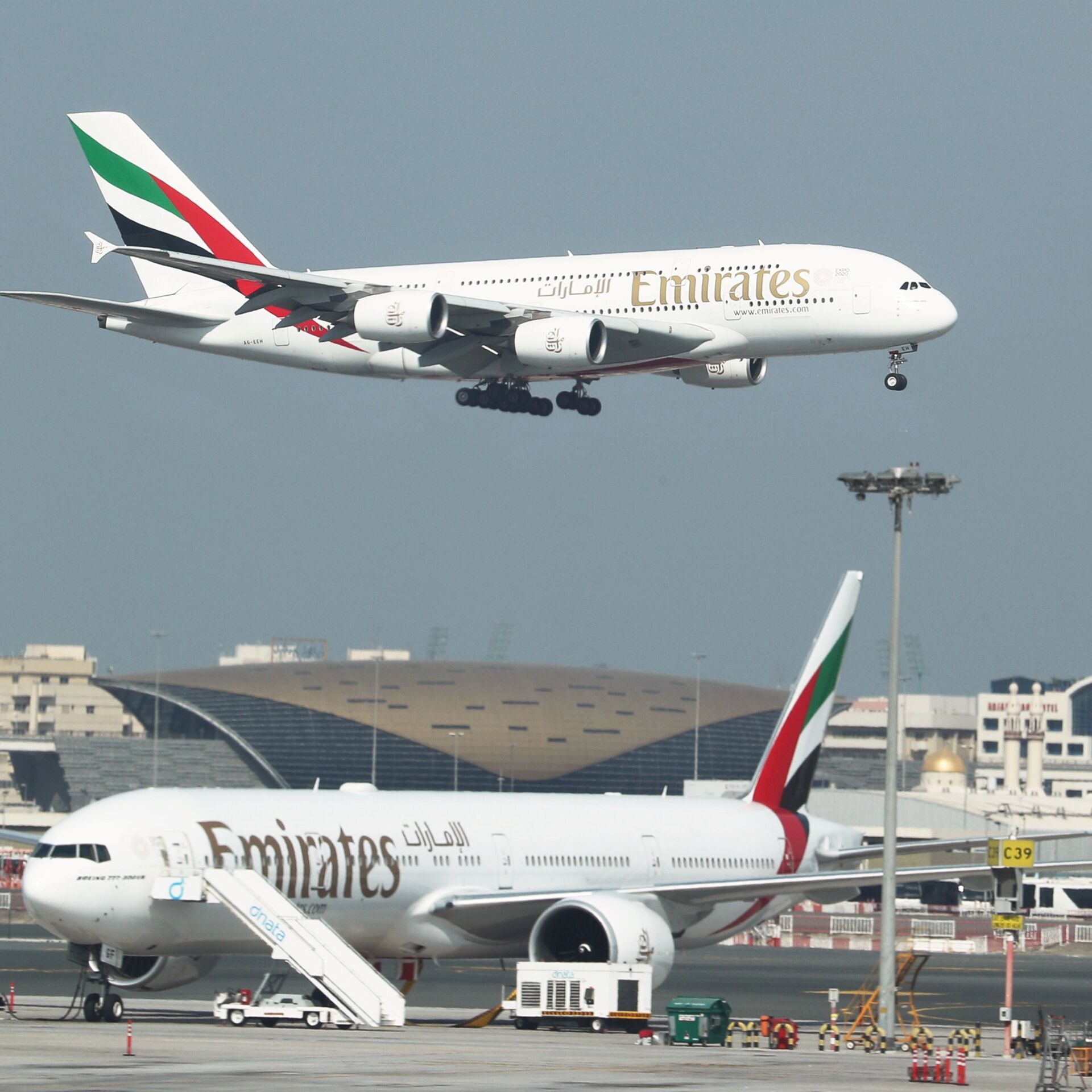 الطيران الاماراتي (ارشيفية)