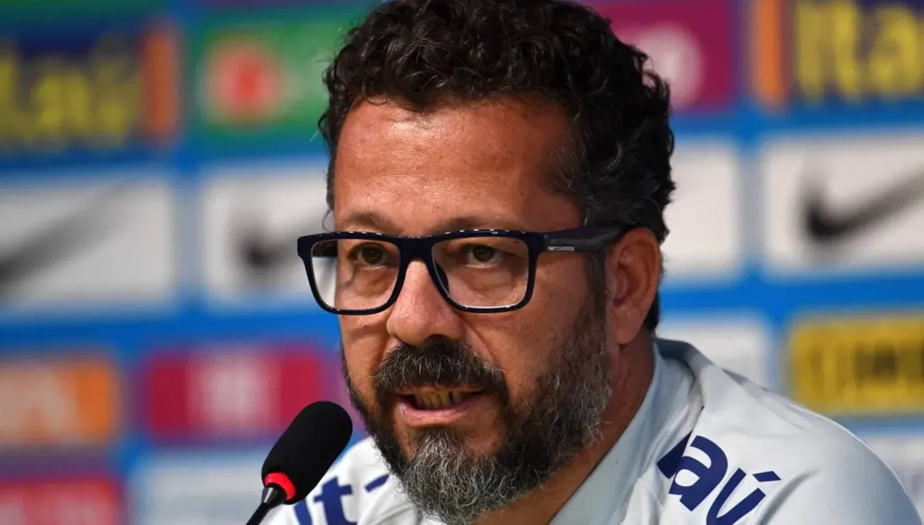 رحيل شافيير يفتح فصلاً جديداً من الاضطرابات في سانتوس