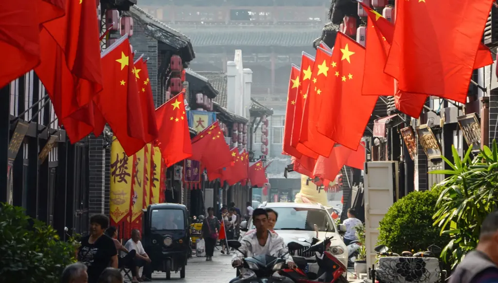 المصانع المظلمة... الثورة الصناعية الجديدة بقيادة الصين