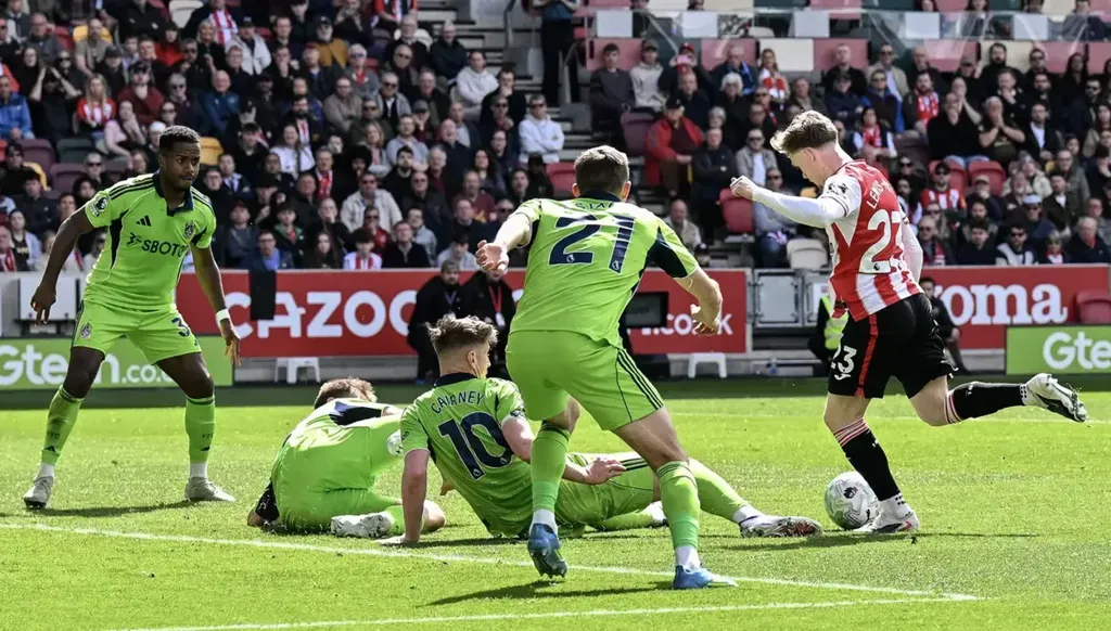 برنتفورد يهدر فرصة التقدم وبورنموث يزيد متاعب نيوكاسل