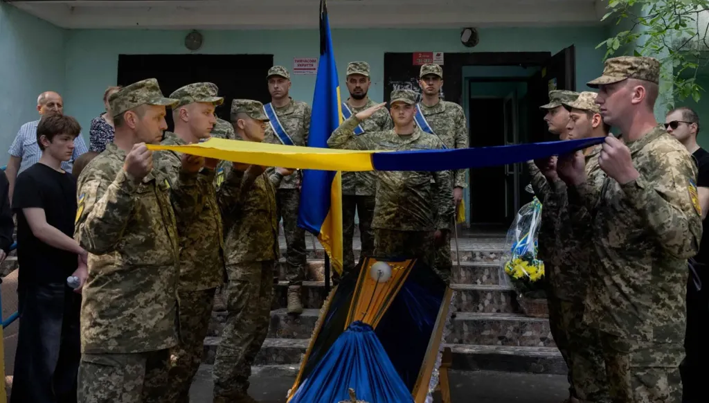 كييف: روسيا أعادت جثامين ألف شخص