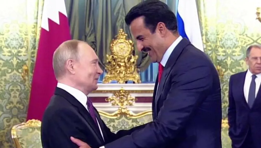 لقاء بين بوتين وأمير قطر: بحث في العلاقات الثنائية وموضوع سوريا