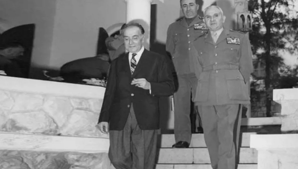 دولة مواهب لا مذاهب، وكفاءات لا ولاءات