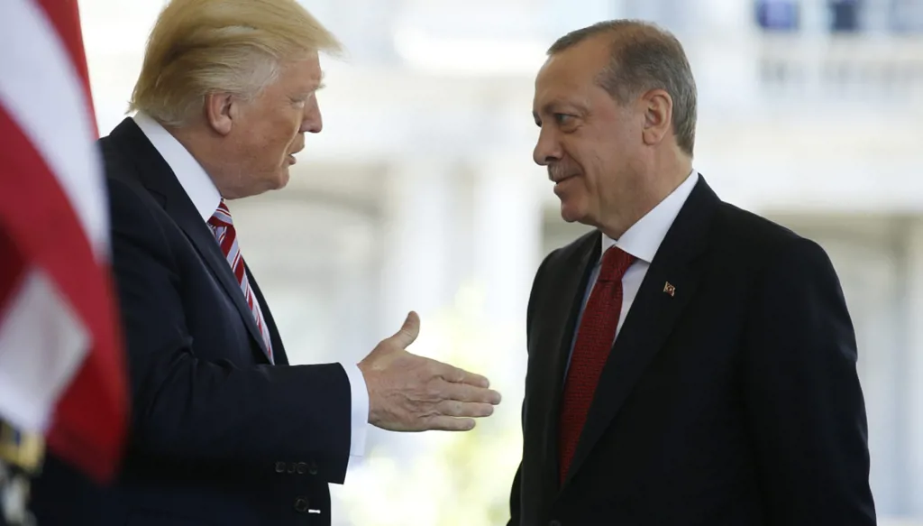 "أكسيوس": اختباء خامنئي أفشل جهود أردوغان وترامب لعقد اجتماع إيراني - أميركي