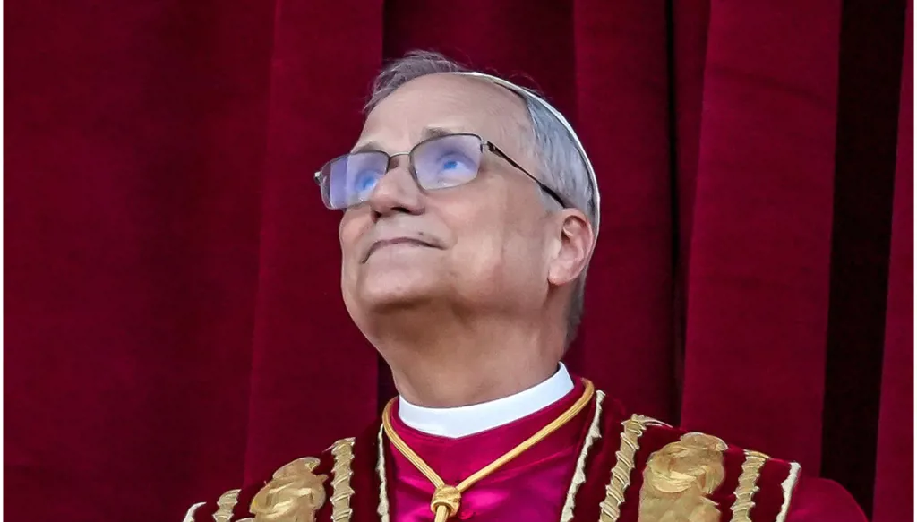 هل يقدّم لاوون الرابع عشر رؤية مختلفة للقيم الأميركية في مواجهة ترامب؟