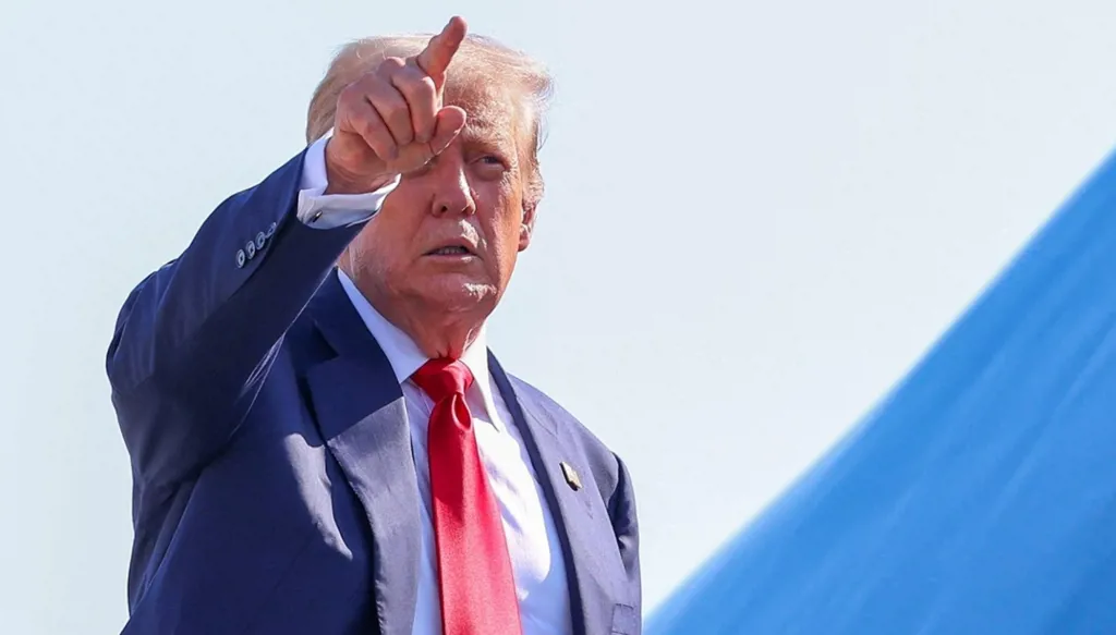 ترامب: الرسوم الجمركية على الاتحاد الأوروبي لن تقل عن 15%