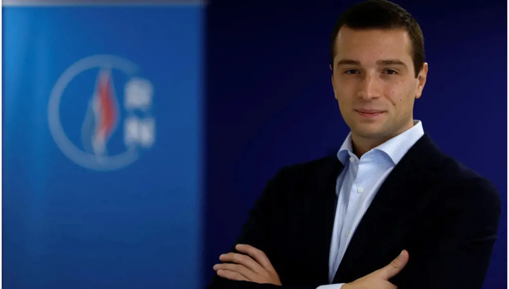 إذا مُنعت لوبن... زعيم التجمع الوطني الفرنسي يعتزم الترشح للرئاسة